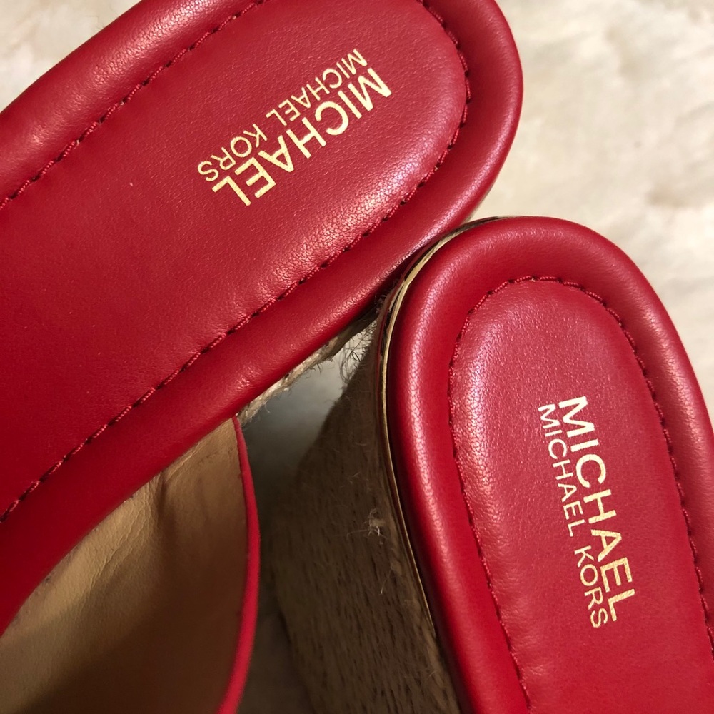 Platform sandals - Picture 2 of 8